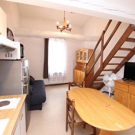 Charmant Appart 4 Personnes Plein Centre Riez Exterior photo